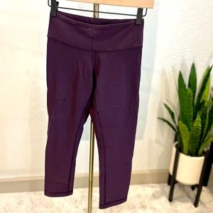 Lululemon Wunder Under Crop | Size 4 | Plum | Mid Rise | GREAT Condition